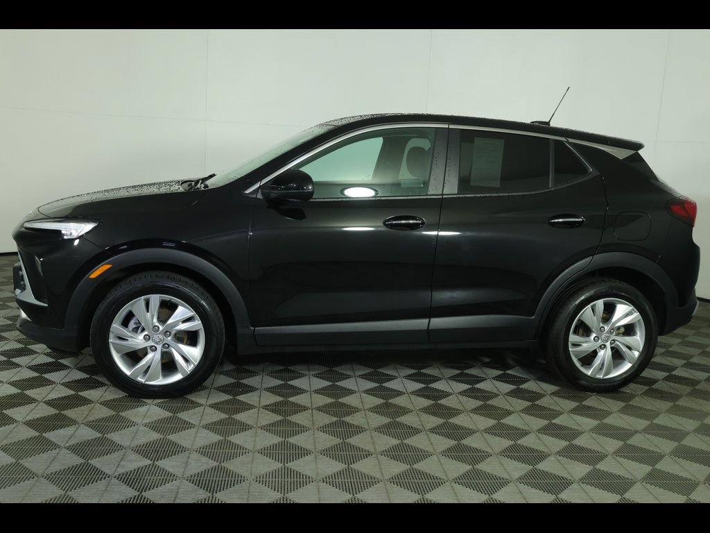 Used 2025 Buick Encore GX Preferred FWD image 12