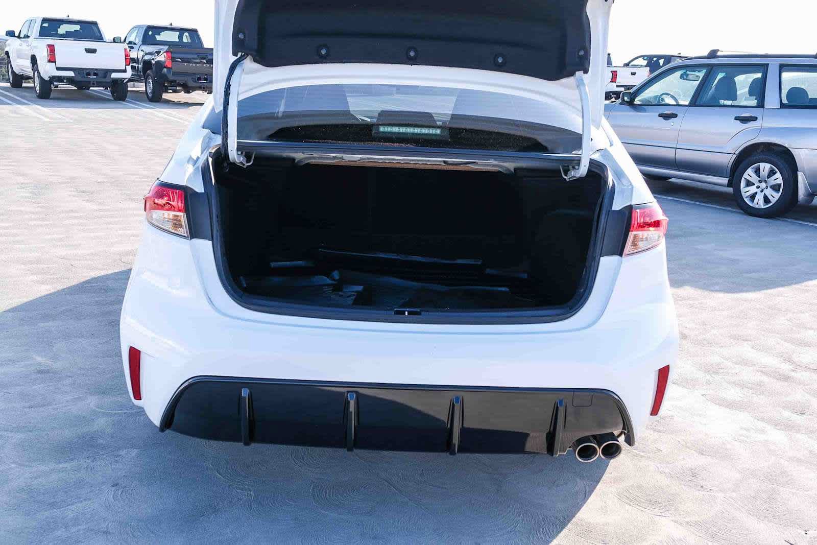 Used 2025 Toyota Corolla SE FWD image 25