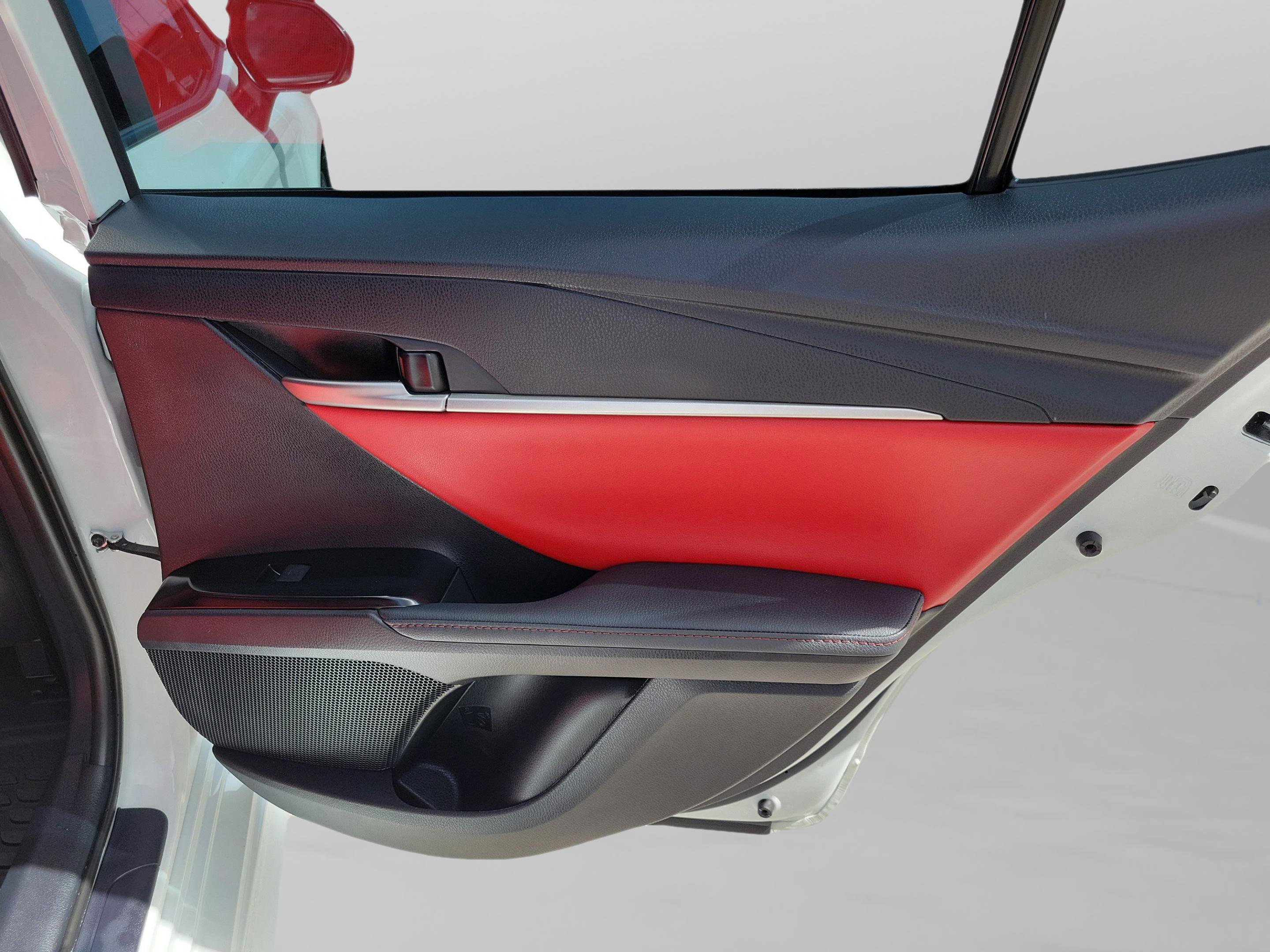 Used 2025 Toyota Camry XSE w/ Premium Plus Package image 25