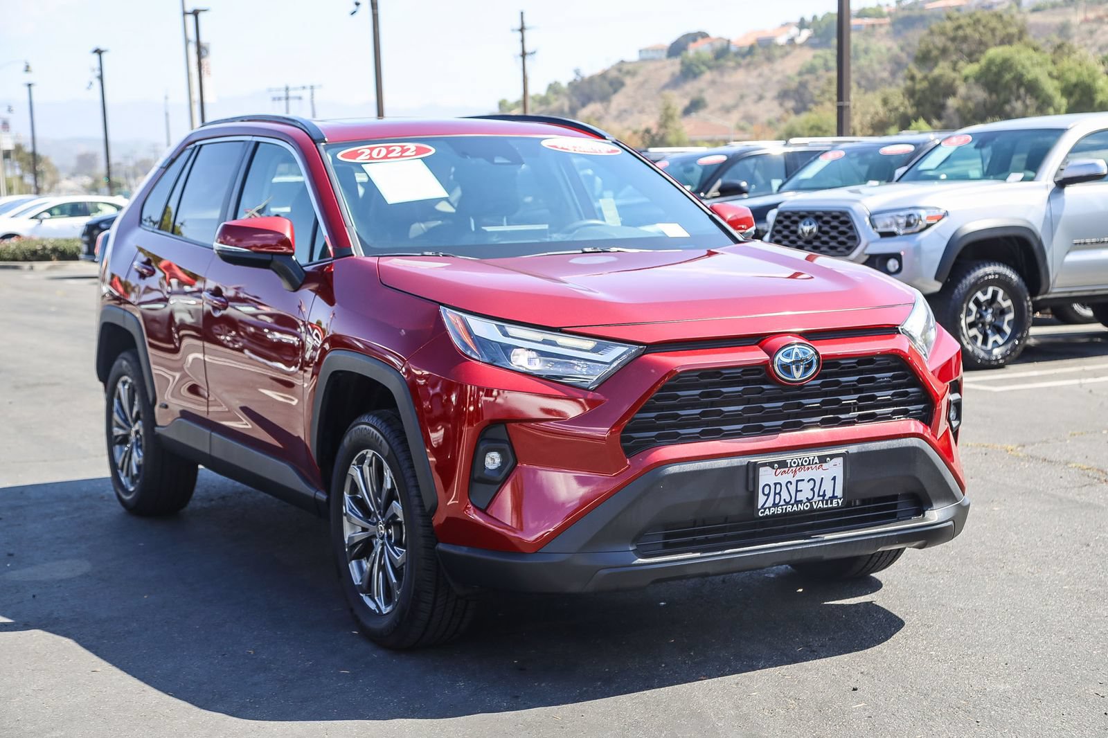 Certified 2022 Toyota RAV4 XLE Premium AWD/4WD image 3
