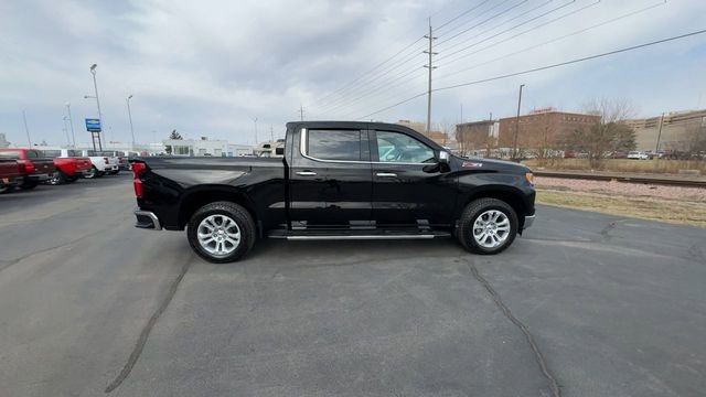 Used 2025 Chevrolet Silverado 1500 LTZ image 9