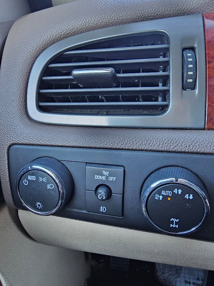 Used 2012 Chevrolet Silverado 1500 LTZ w/ LTZ Plus Package image 17