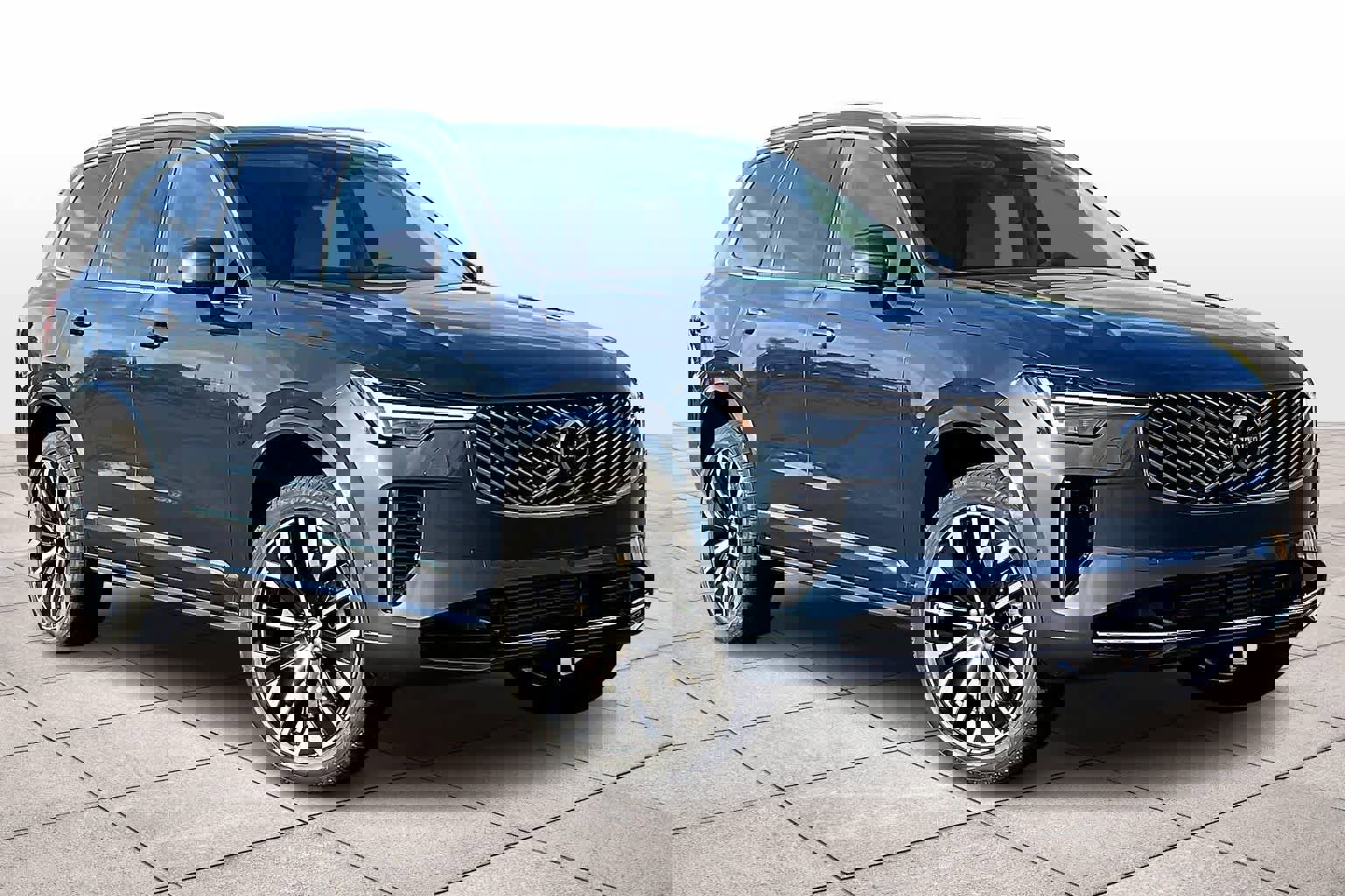 New 2026 Volvo XC90 T8 Ultra image 2