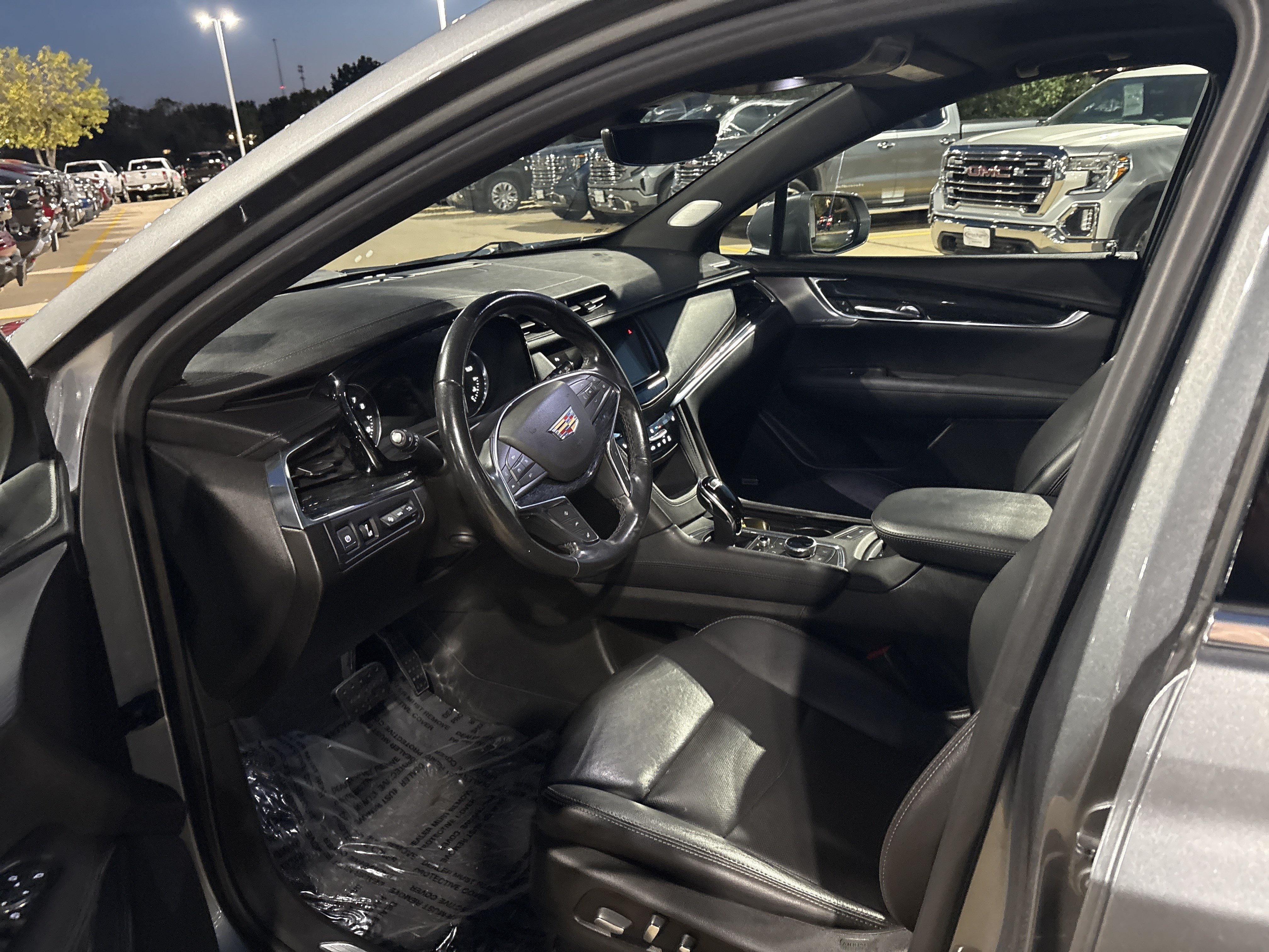Used 2020 Cadillac XT5 Premium Luxury AWD/4WD image 11