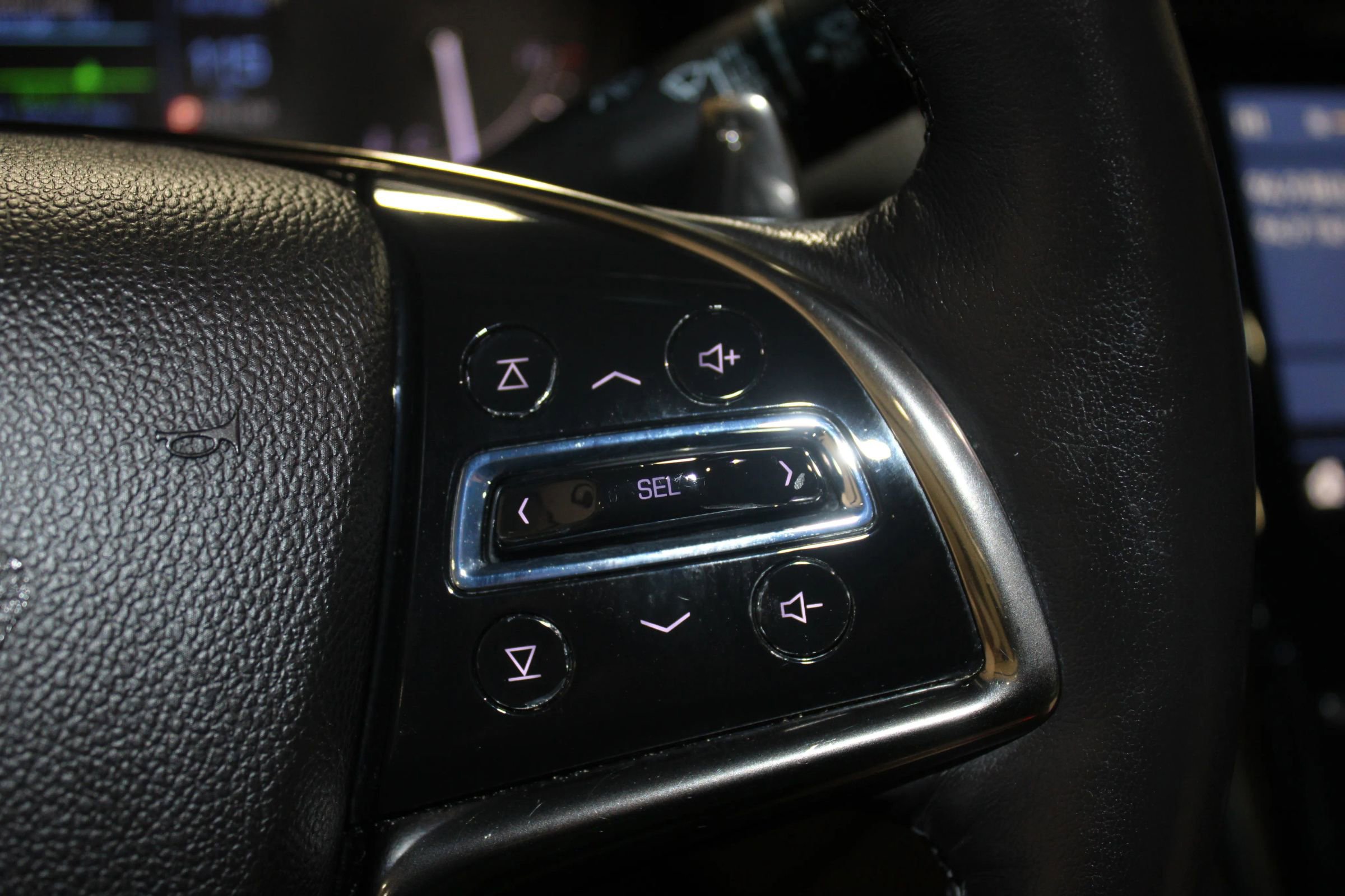 Used 2019 Cadillac CTS Luxury RWD image 16