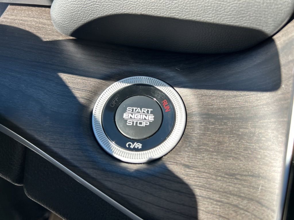 New 2025 Jeep Grand Cherokee Limited image 28