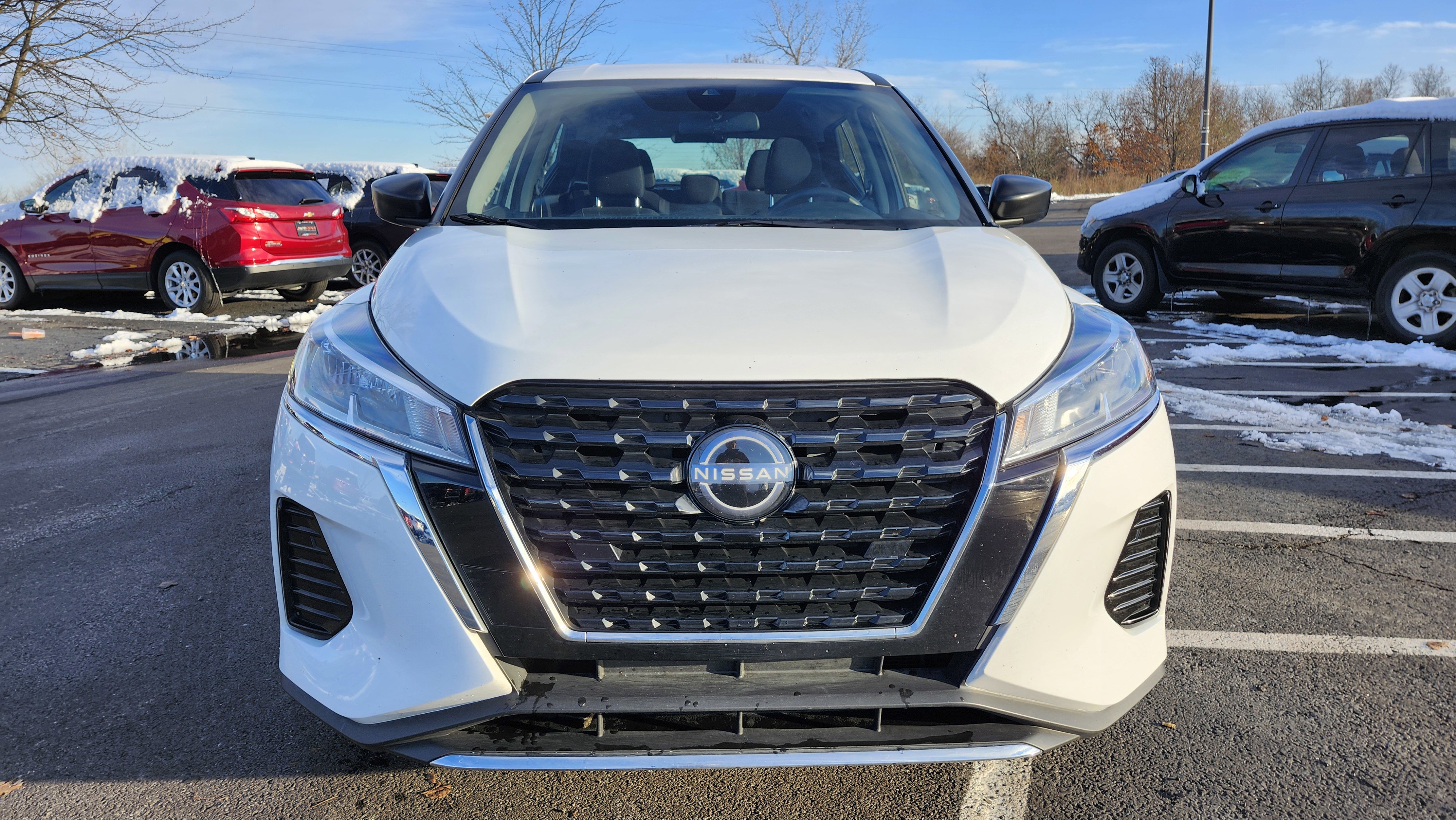 Used 2022 Nissan Kicks S image 11