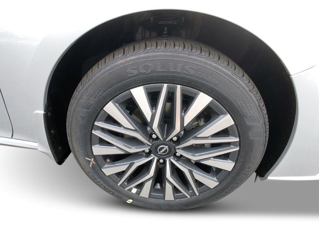 New 2026 Nissan Altima 2.5 SV AWD/4WD image 12