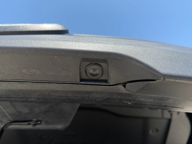 Used 2025 Ford F150 Lightning XLT AWD/4WD image 17