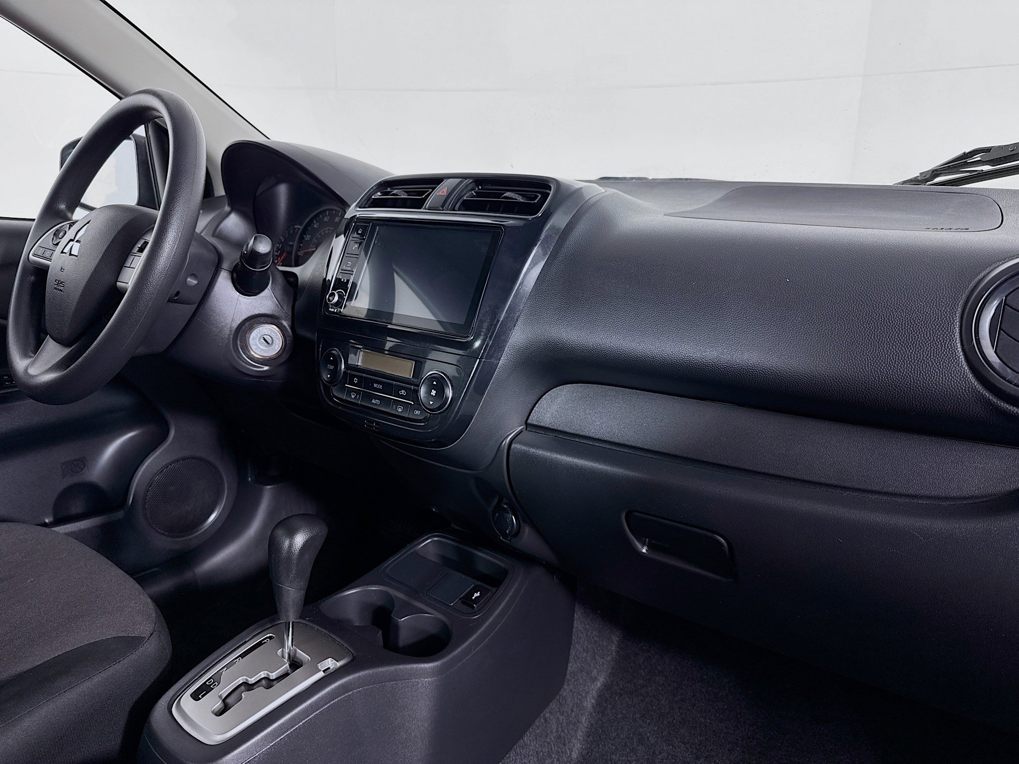 Used 2024 Mitsubishi Mirage ES image 28