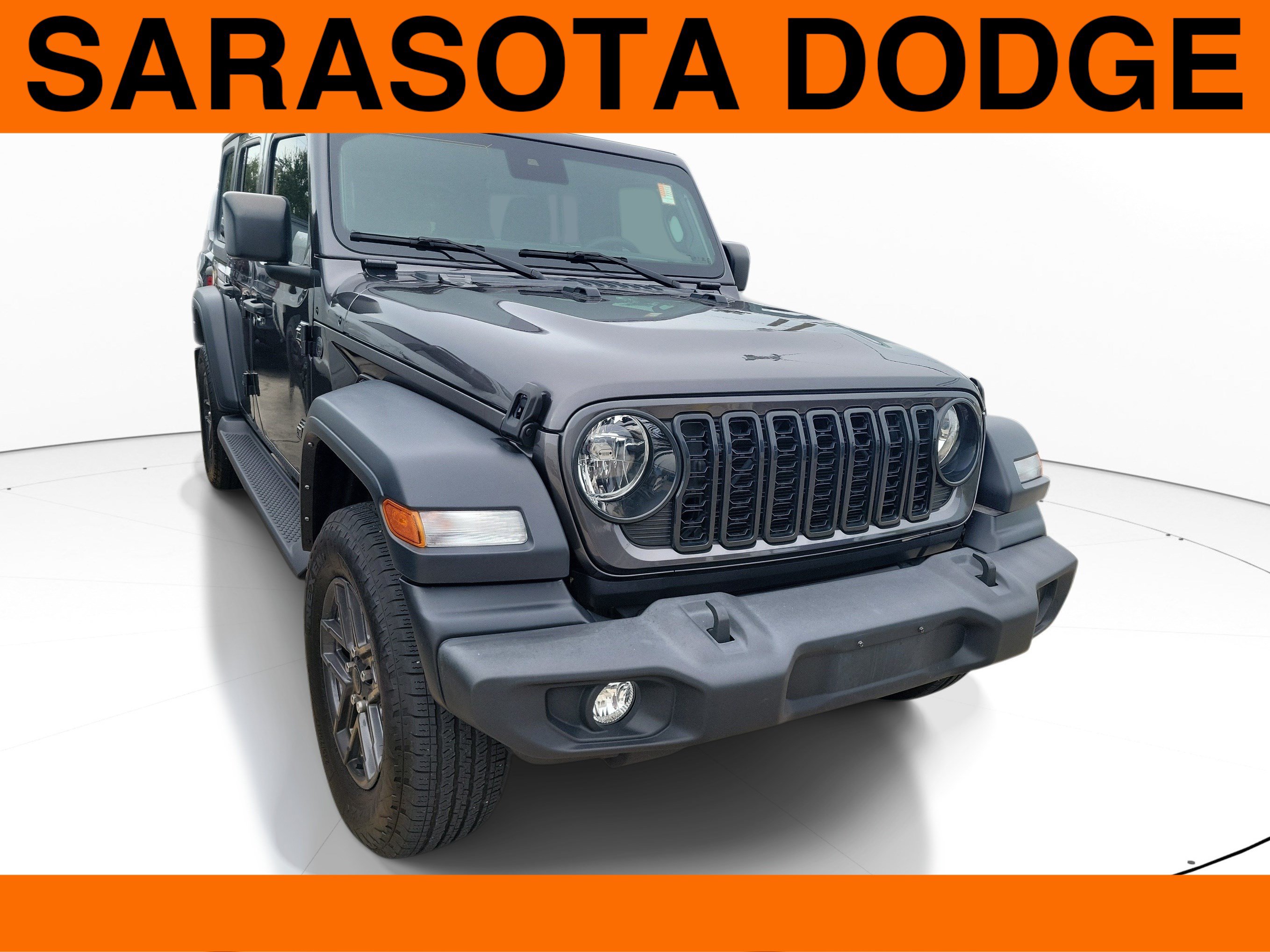 Used 2025 Jeep Wrangler Unlimited Sport AWD/4WD image 1
