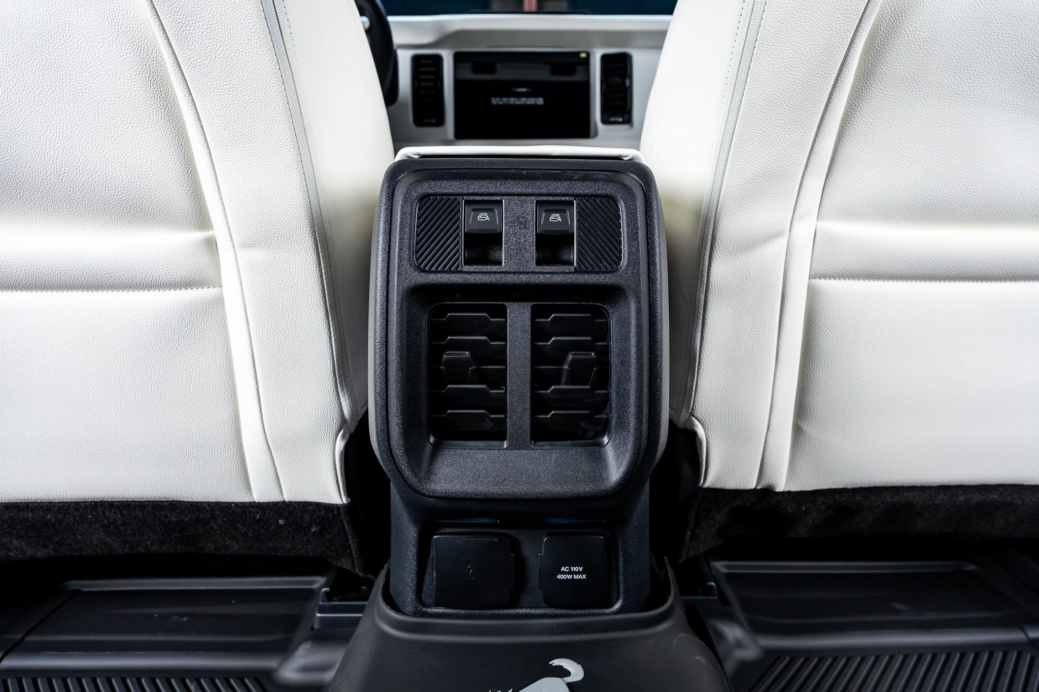 Used 2026 Ford Bronco Heritage Edition AWD/4WD image 32