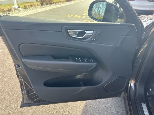 Certified 2025 Volvo XC60 B5 Plus image 16