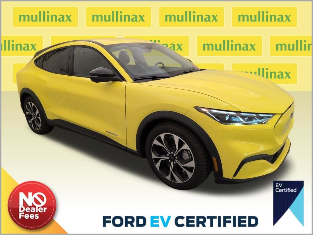 Used 2025 Ford Mustang Mach-E Select image 1