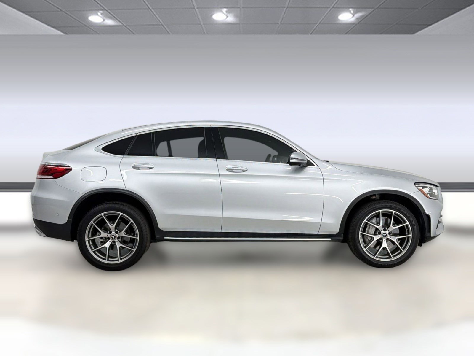 Used 2020 Mercedes-Benz GLC 300 4MATIC Coupe image 8