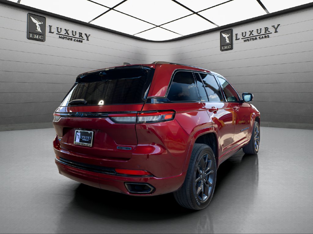 Used 2023 Jeep Grand Cherokee 30th Anniversary AWD/4WD image 8