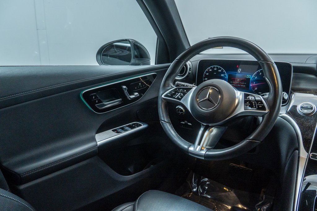 Used 2023 Mercedes-Benz GLC 300 4MATIC image 27