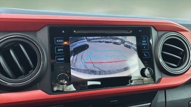 Used 2019 Toyota Tacoma TRD Sport AWD/4WD image 26