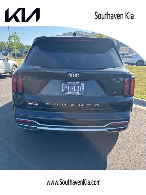 Used 2021 Kia Sorento S w/ Panoramic Sunroof Package image 1