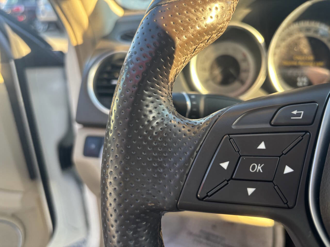 Used 2014 Mercedes-Benz C 300 4MATIC Sedan image 31