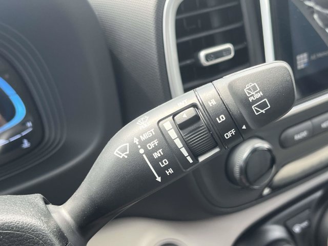 New 2026 Hyundai Venue SEL FWD image 36