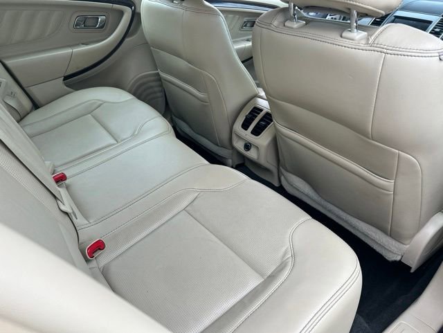 Used 2014 Ford Taurus Limited FWD image 12