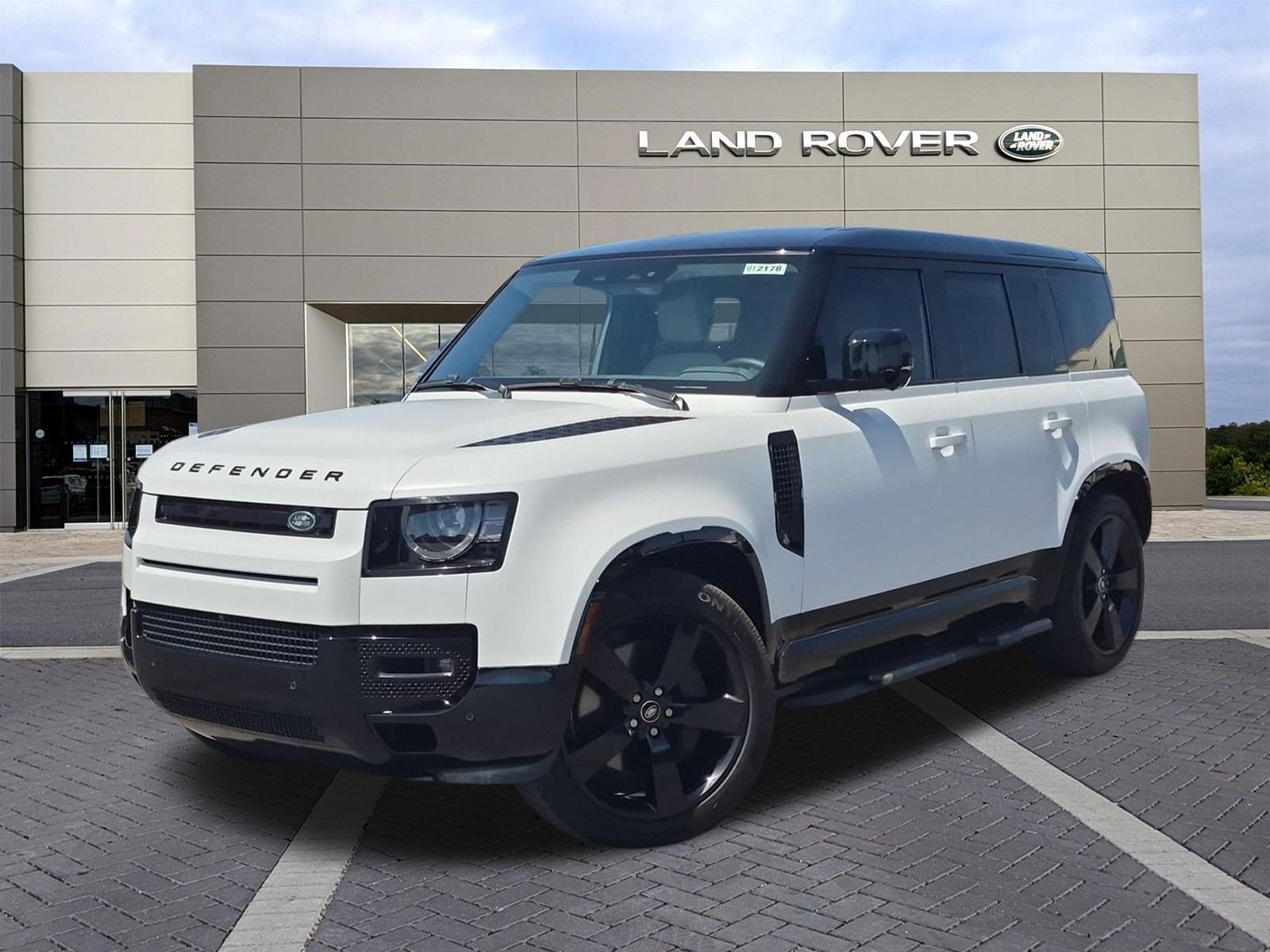 Certified 2025 Land Rover Defender 110 X-Dynamic SE AWD/4WD image 1