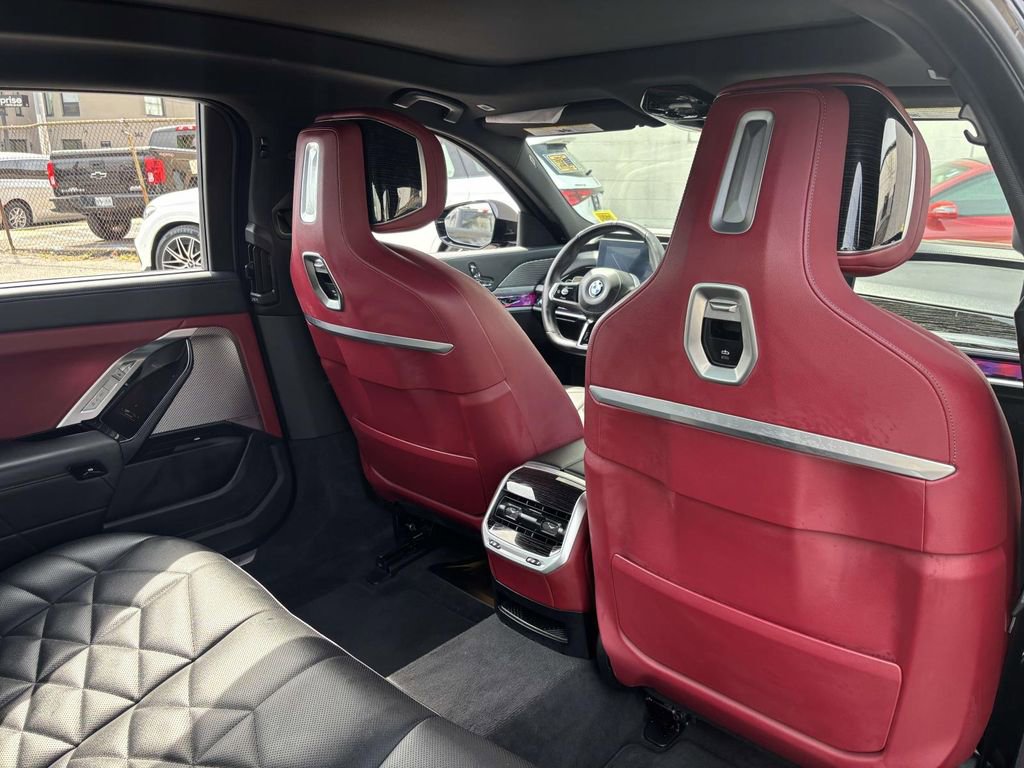 Used 2025 BMW 740i xDrive AWD/4WD image 14