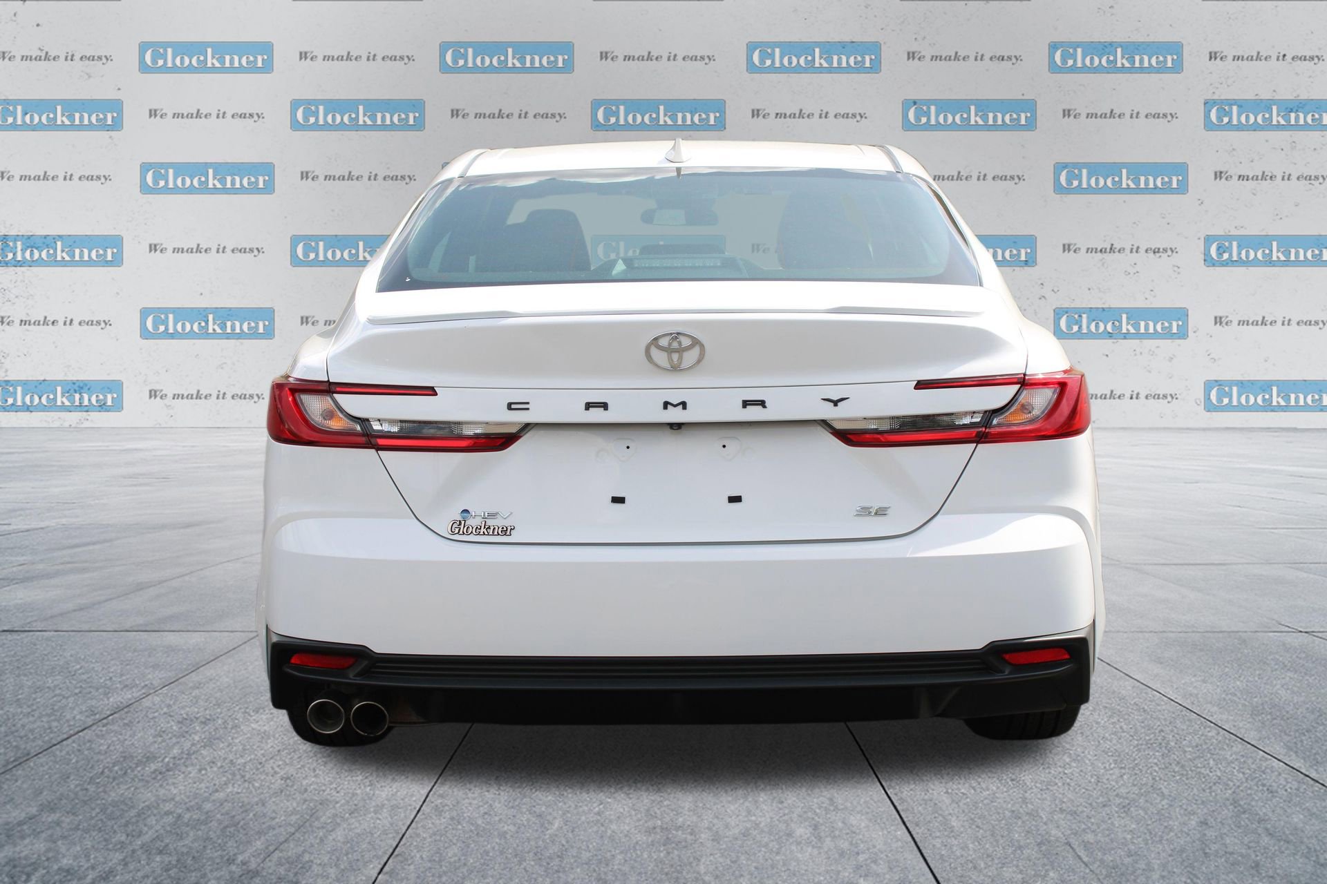 Used 2025 Toyota Camry SE image 7