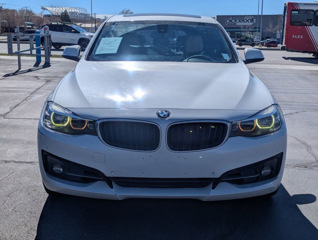 Used 2017 BMW 330i Gran Turismo xDrive w/ Driving Assistance Package AWD/4WD image 10