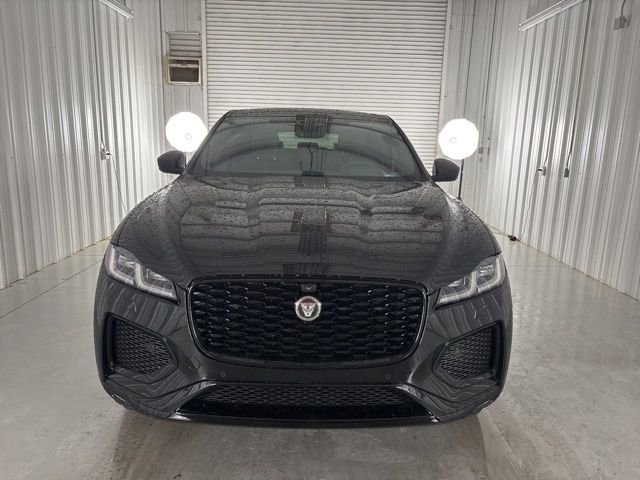 Used 2026 Jaguar F-PACE R-Dynamic S image 3