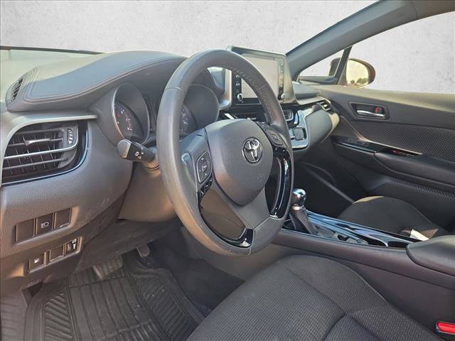 Used 2019 Toyota C-HR XLE FWD image 9