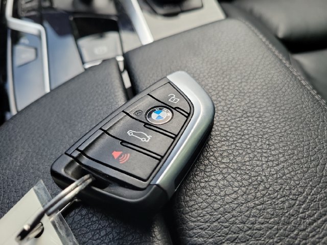 Used 2021 BMW 530i RWD image 35