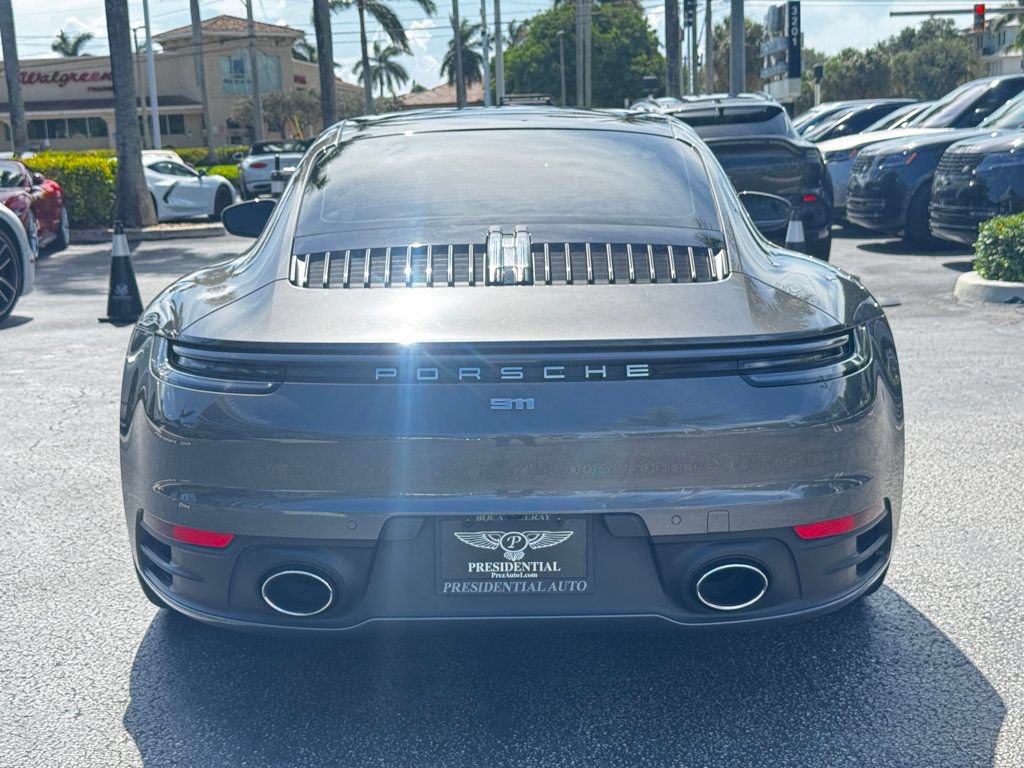 Used 2022 Porsche 911 Carrera image 6