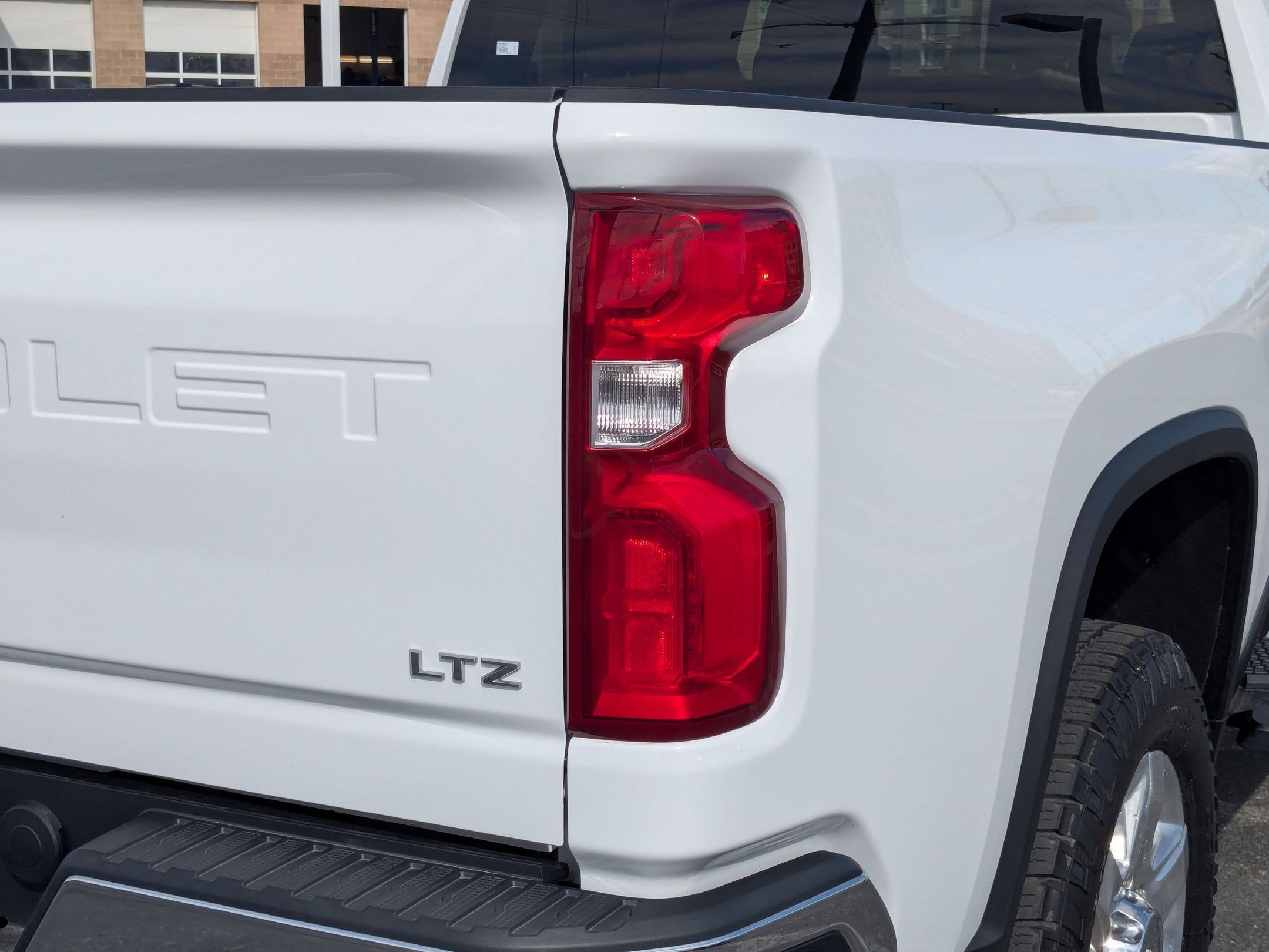Used 2020 Chevrolet Silverado 3500 LTZ AWD/4WD image 11