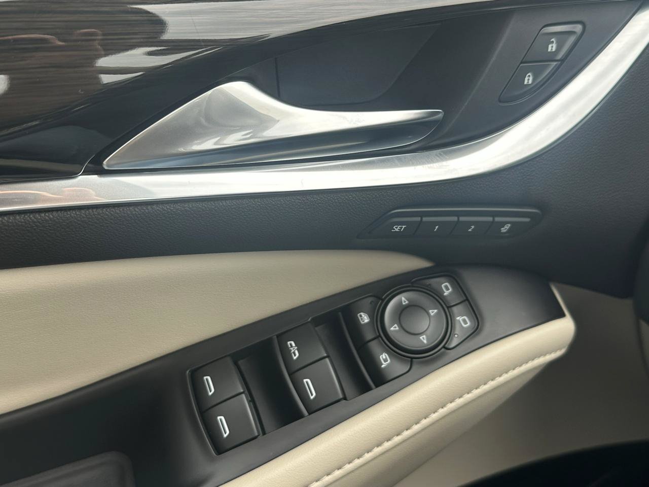 Used 2021 Buick Enclave Premium w/ Sun and Sites Package FWD image 56