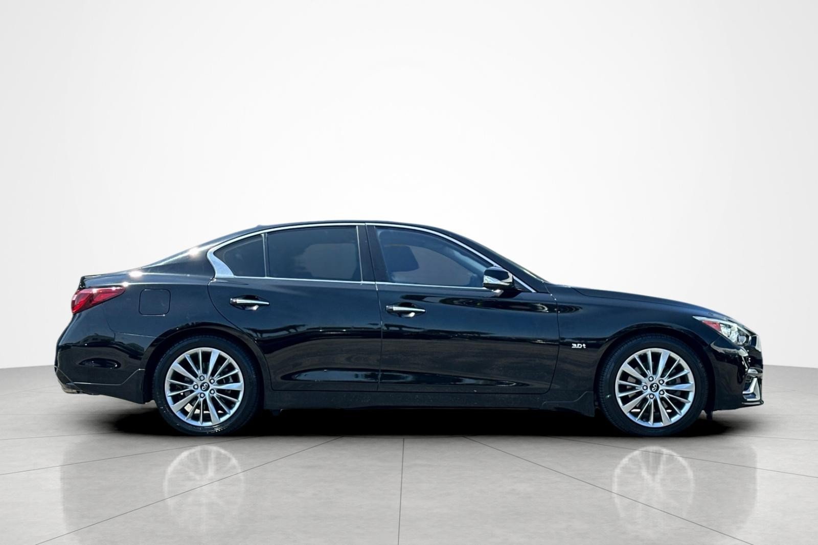 Used 2019 INFINITI Q50 Luxe RWD image 6