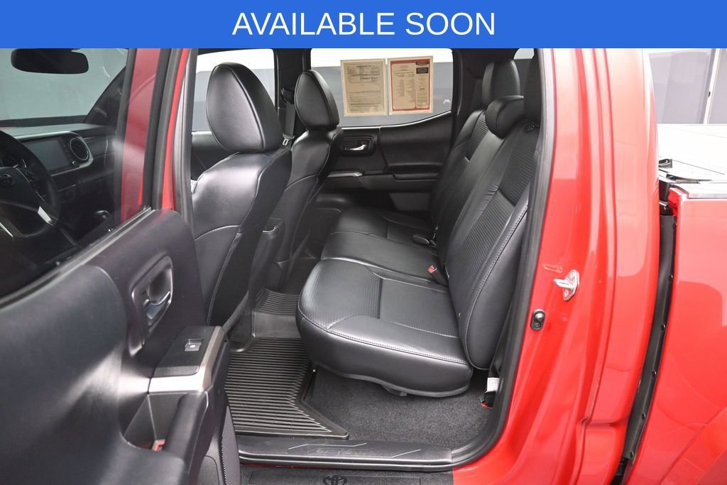 Used 2020 Toyota Tacoma Limited AWD/4WD image 29