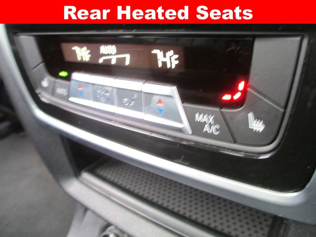 Used 2022 BMW X7 M50i w/ Dynamic Handling Package image 30