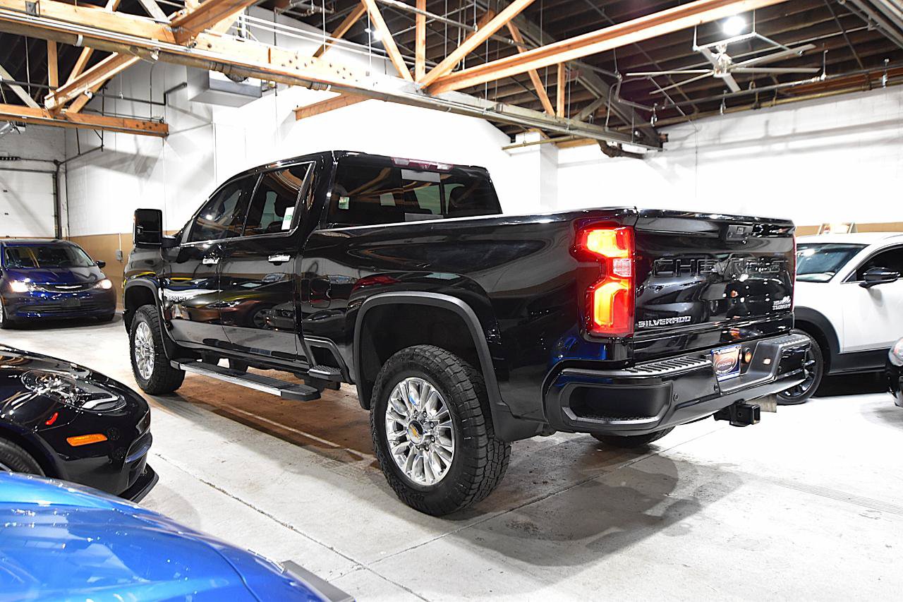 Used 2023 Chevrolet Silverado 3500 High Country w/ Z71 Off-Road Package AWD/4WD image 11