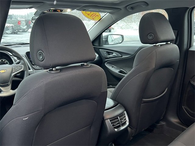 Used 2023 Chevrolet Malibu LT image 32