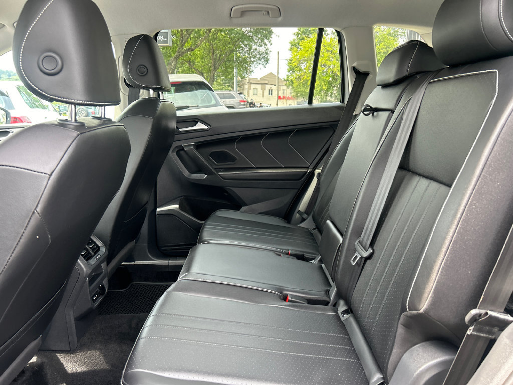 Used 2024 Volkswagen Tiguan SE AWD/4WD image 24