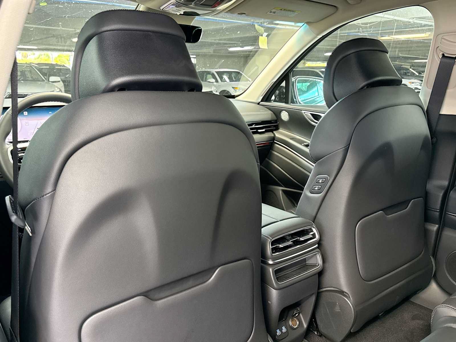 New 2026 Genesis GV80 2.5T RWD image 23