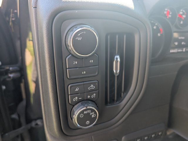 Used 2024 Chevrolet Silverado 2500 Custom w/ Custom Value Package AWD/4WD image 18