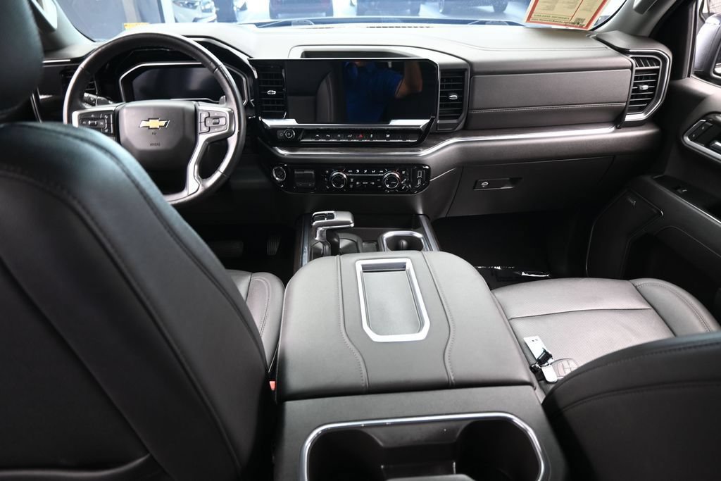 Used 2022 Chevrolet Silverado 1500 LTZ RWD image 45