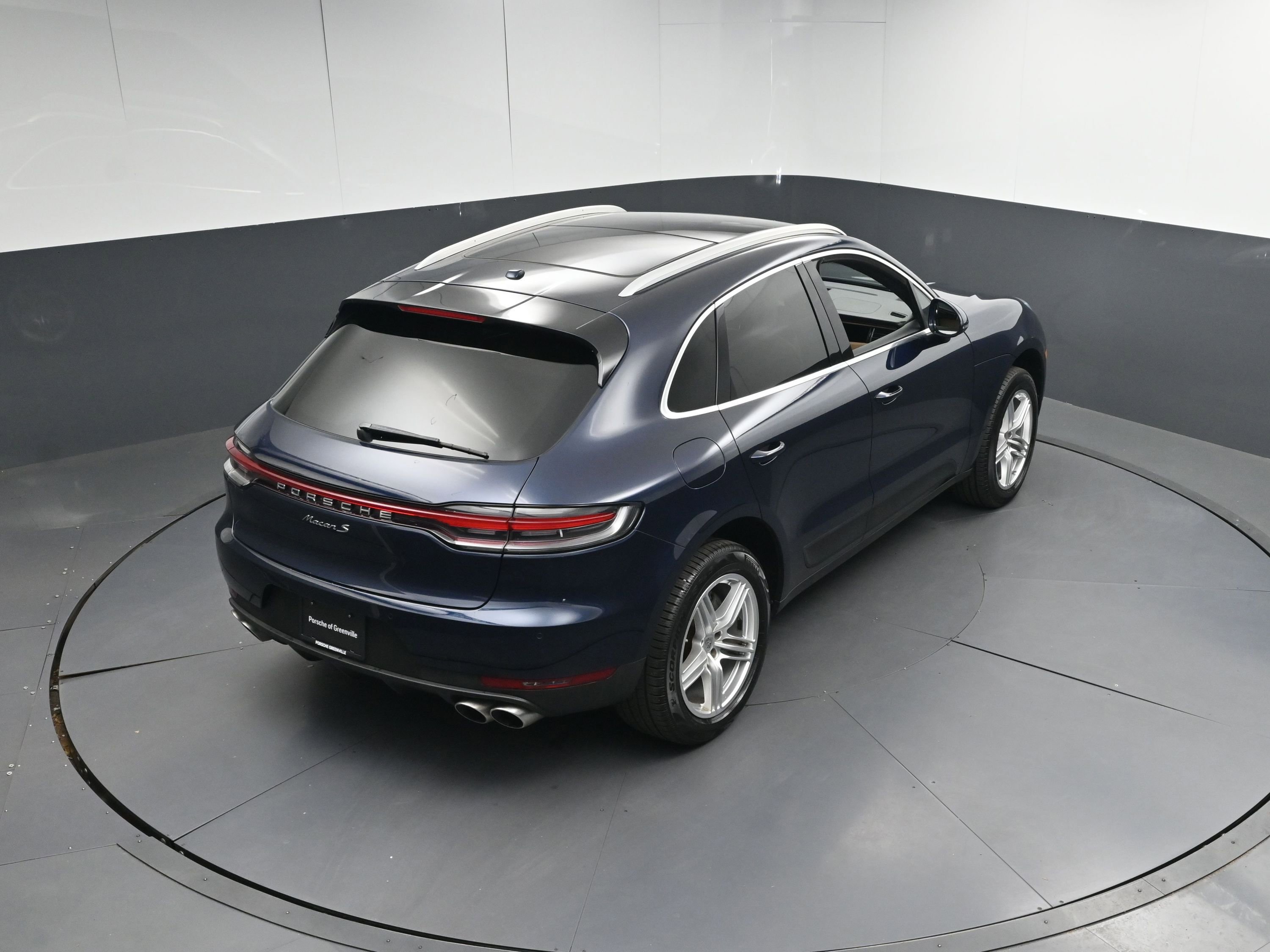 Certified 2020 Porsche Macan S image 37