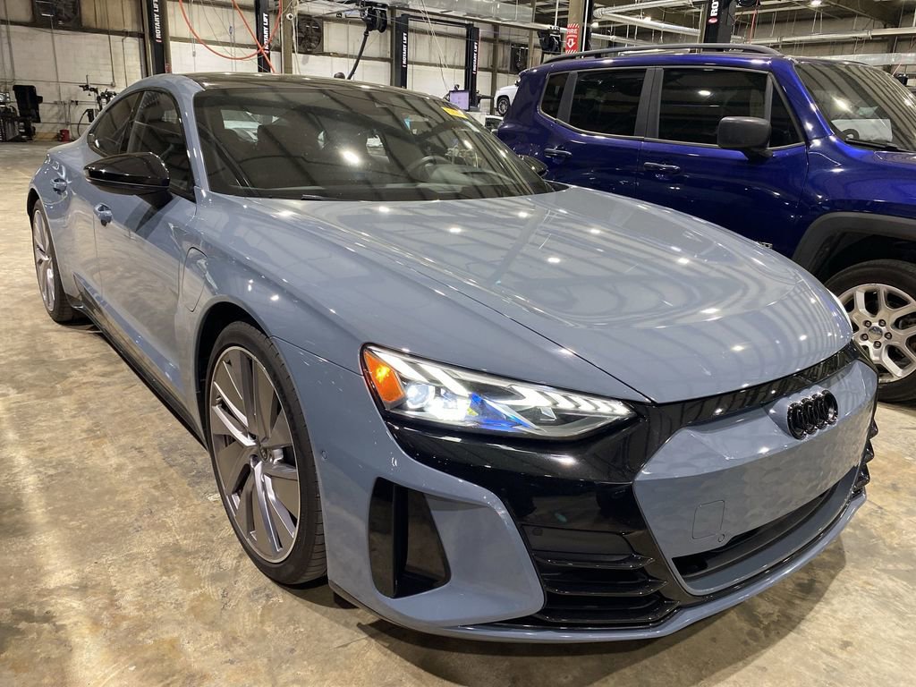 Used 2022 Audi e-tron GT Prestige image 1