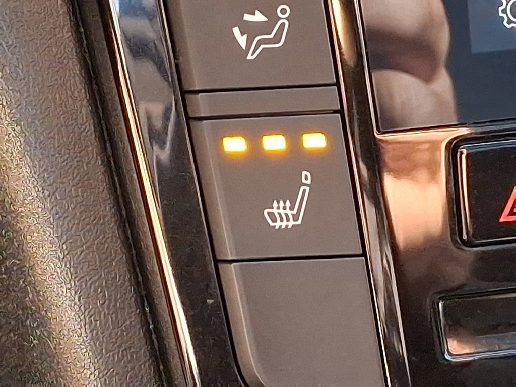 Used 2022 INFINITI QX50 Luxe w/ Cargo Package image 27