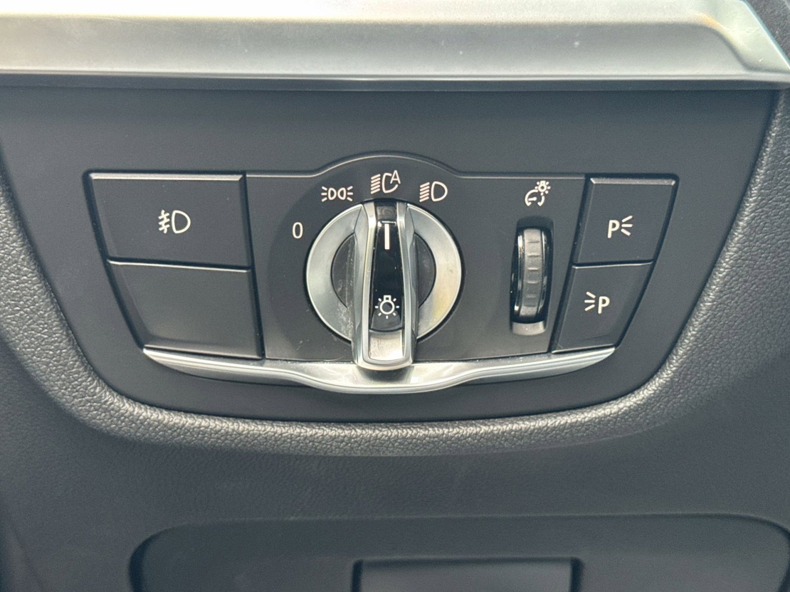 Used 2018 BMW X3 xDrive30i image 21