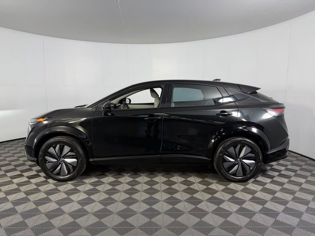 Used 2023 Nissan Ariya AWD image 8